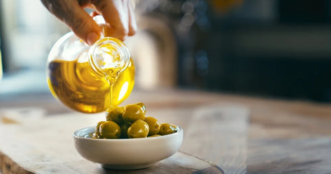 How High Phenolic Olive Oil Supports Heart Health (Backed by Science)