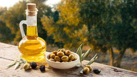 Exploring the Benefits of High Phenolic Olive Oil for Well-being