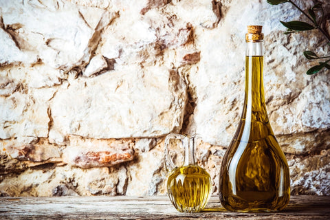 Cold-Pressed vs Regular Olive Oil: What’s the Difference and Which to Choose